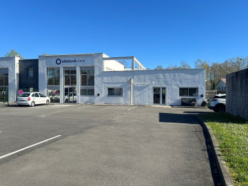 Image de Local dʼactivité et Entrepôt — Pau