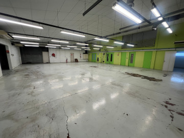 Image de Local dʼactivité et Entrepôt — Serres-Castet